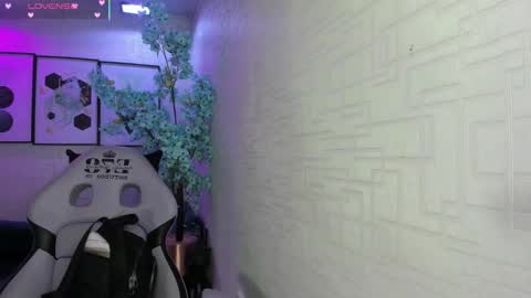 Theia  online show from January 14, 12:33 pm