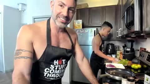 Snapshot of thejackandkai chatting on November 28, 10:12 pm TheJackandKai online show from November 28, 10:12 pm