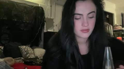 Snapshot of thejennataylor chatting on February 14, 5:48 am thejennataylor online show from February 14, 5:48 am