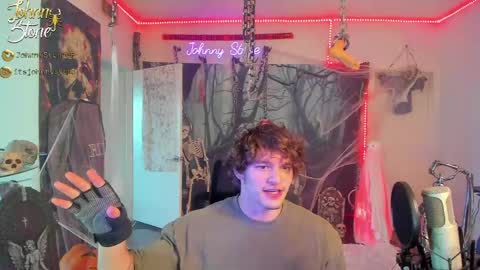 Snapshot of thejohnnystone chatting on October 1, 11:55 pm Johnny Stone online show from October 1, 11:55 pm