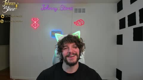 Snapshot of thejohnnystone chatting on December 15, 11:20 pm Johnny Stone online show from December 15, 11:20 pm