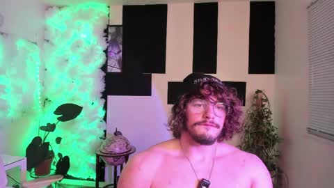 Johnny Stone online show from May 15, 10:50 pm