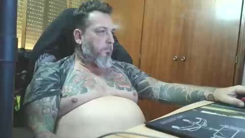 Snapshot of thekier chatting on January 7, 2:19 pm thekier online show from January 7, 2:19 pm