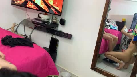 Snapshot of theking11220 chatting on November 30, 7:01 am theking11220 online show from November 30, 7:01 am