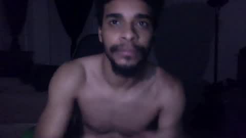 Snapshot of thekingdj_22 chatting on July 24, 4:43 am thekingdj_22 online show from July 24, 4:43 am