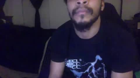 Snapshot of thekingdj_22 chatting on July 31, 2:33 am thekingdj_22 online show from July 31, 2:33 am