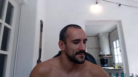 Snapshot of thekingofpains chatting on February 17, 1:53 pm KINGOFPAINS online show from February 17, 1:53 pm