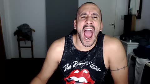 Snapshot of thekingofpains chatting on September 17, 3:19 am KINGOFPAINS online show from September 17, 3:19 am