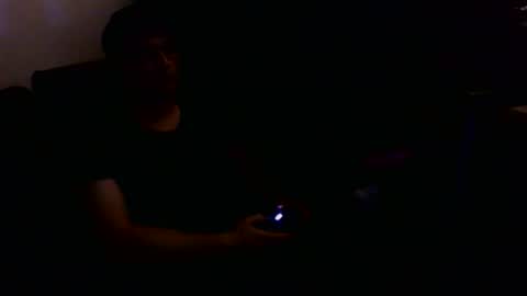 Snapshot of thelaststraightguy chatting on November 11, 2:33 am thelaststraightguy online show from November 11, 2:33 am