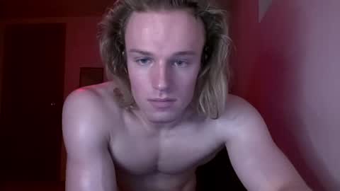 Snapshot of thelevimeyers chatting on March 11, 4:21 am thelevimeyers online show from March 11, 4:21 am