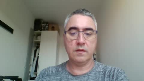 Snapshot of themohican chatting on May 24, 4:12 pm Themohican online show from May 24, 4:12 pm
