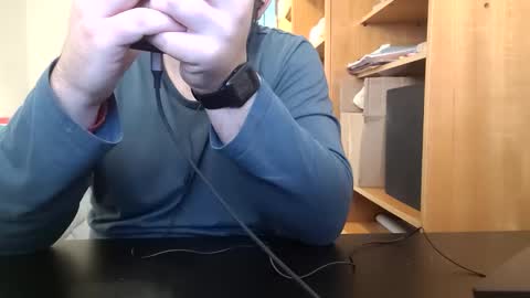 Snapshot of themoontiger chatting on December 14, 9:08 pm themoontiger online show from December 14, 9:08 pm