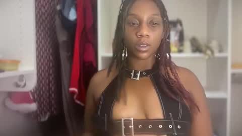 Snapshot of thenaturalgoddess chatting on May 22, 9:31 pm TheNaturalGoddess online show from May 22, 9:31 pm
