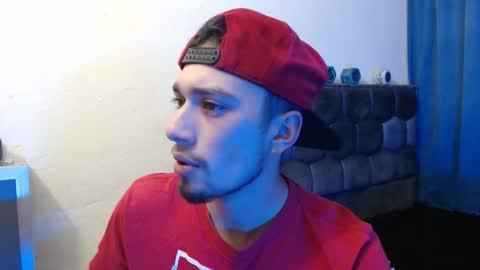 Snapshot of theo_stone04 chatting on November 4, 6:12 am Theo online show from November 4, 6:12 am