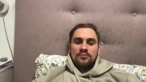 Snapshot of theonetojerkwith chatting on February 8, 5:39 pm theonetojerkwith online show from February 8, 5:39 pm