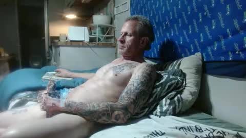 Snapshot of theoneyouwant2fuck chatting on February 11, 2:57 am theoneyouwanttwofuck online show from February 11, 2:57 am