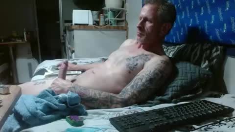 Snapshot of theoneyouwant2fuck chatting on February 14, 3:43 am theoneyouwanttwofuck online show from February 14, 3:43 am