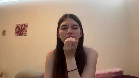 Snapshot of theonlyastrid chatting on May 27, 2:52 am Astrid online show from May 27, 2:52 am