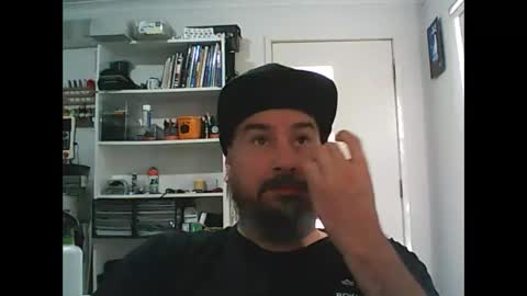 Snapshot of theozbeardguy chatting on March 21, 11:41 pm aussiebeard online show from March 21, 11:41 pm