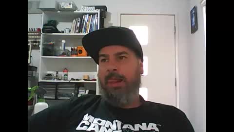 Snapshot of theozbeardguy chatting on March 23, 12:14 am aussiebeard online show from March 23, 12:14 am