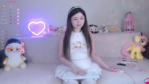 Snapshot of theprincesscastle chatting on April 20, 2:36 am online show from April 20, 2:36 am