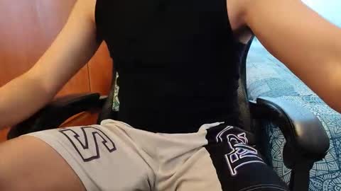 Snapshot of therandomniceboy chatting on November 22, 12:04 pm therandomniceboy online show from November 22, 12:04 pm