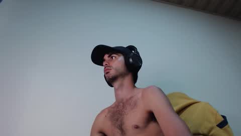 Santiago Enrique online show from March 4, 4:29 am