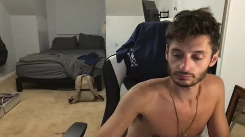 Snapshot of therealdylansdick chatting on September 20, 4:13 am therealdylansdick online show from September 20, 4:13 am