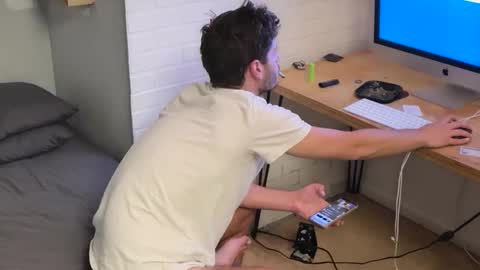 Snapshot of therealdylansdick chatting on September 30, 6:07 am therealdylansdick online show from September 30, 6:07 am