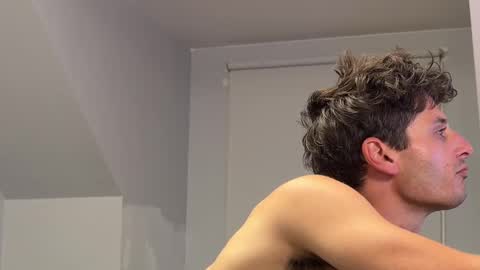 Snapshot of therealdylansdick chatting on October 14, 3:40 am therealdylansdick online show from October 14, 3:40 am