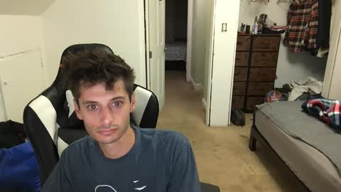 Snapshot of therealdylansdick chatting on October 24, 11:34 pm therealdylansdick online show from October 24, 11:34 pm