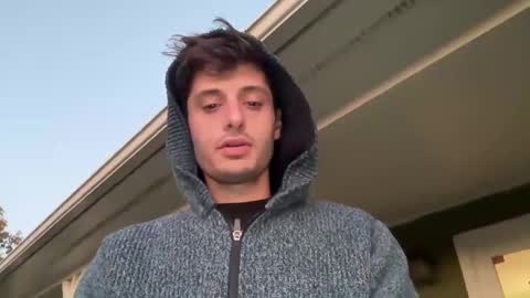 Snapshot of therealdylansdick chatting on October 26, 10:25 pm therealdylansdick online show from October 26, 10:25 pm