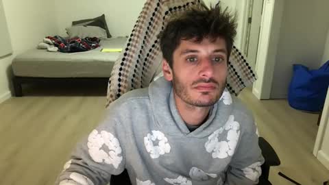 Snapshot of therealdylansdick chatting on November 10, 11:04 pm therealdylansdick online show from November 10, 11:04 pm