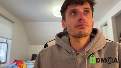 Snapshot of therealdylansdick chatting on December 16, 8:36 pm therealdylansdick online show from December 16, 8:36 pm