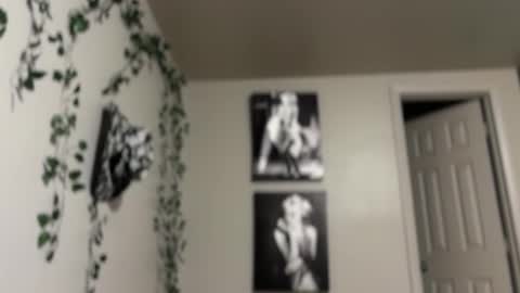 therealferrarii online show from May 4, 2:18 am