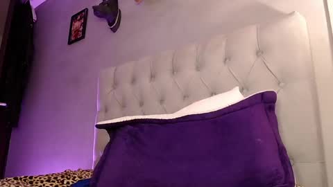 therealsoleil online show from December 7, 11:34 pm