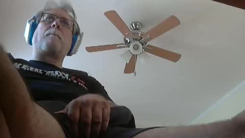 Snapshot of thereisnospoon1970 chatting on September 21, 3:46 pm Neo online show from September 21, 3:46 pm