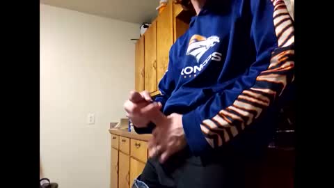 therizzler_1_of_1 online show from January 29, 5:40 am