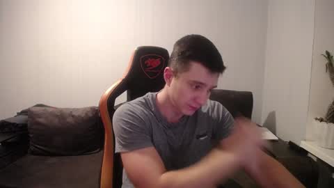 Nick   online show from December 1, 9:48 pm