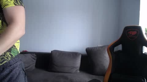 Nick   online show from December 15, 10:07 am