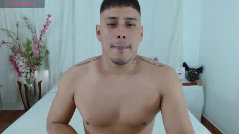 therockalejandro online show from May 30, 5:32 pm