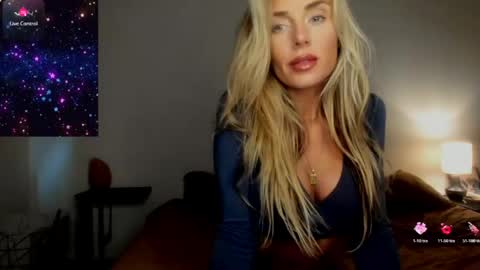 Selina Kyle online show from June 1, 6:42 pm