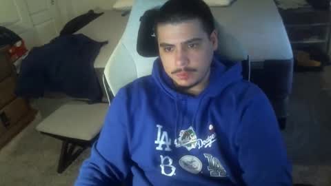 Snapshot of thesexymikeshow chatting on December 15, 11:42 pm thesexymikeshow online show from December 15, 11:42 pm