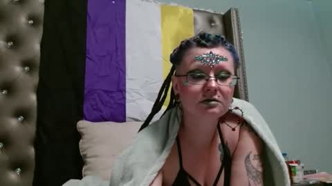 Siren of the Fae online show from December 4, 1:48 am