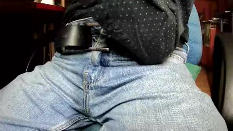 Snapshot of thesixpack_ chatting on March 21, 10:35 pm thesixpack_ online show from March 21, 10:35 pm