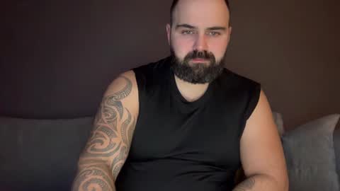 Snapshot of thessalonikios1987 chatting on December 17, 10:22 pm Hornyforyou online show from December 17, 10:22 pm