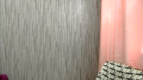 Snapshot of thessssy chatting on June 17, 2:03 am thessssy online show from June 17, 2:03 am