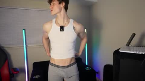 Snapshot of thestallionstud chatting on June 20, 4:37 am Carter online show from June 20, 4:37 am