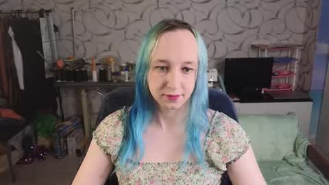 Snapshot of thetrixy chatting on September 22, 6:15 am The Great And Powerful Trixie online show from September 22, 6:15 am