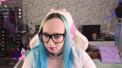 Snapshot of thetrixy chatting on October 2, 10:11 am The Great And Powerful Trixie online show from October 2, 10:11 am